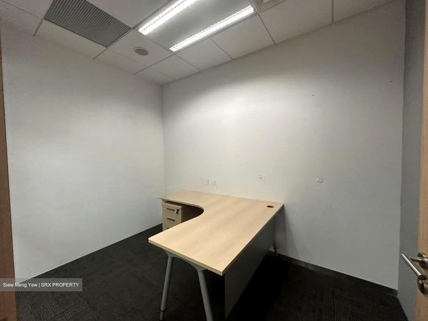 One Raffles Place (D1), Office #543689151
